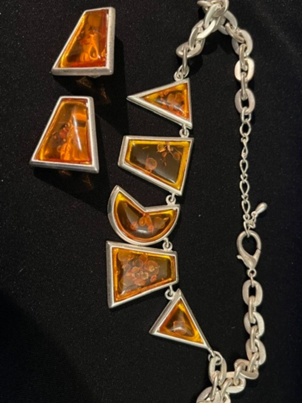 Sliver and Amber Stone Necklace Set